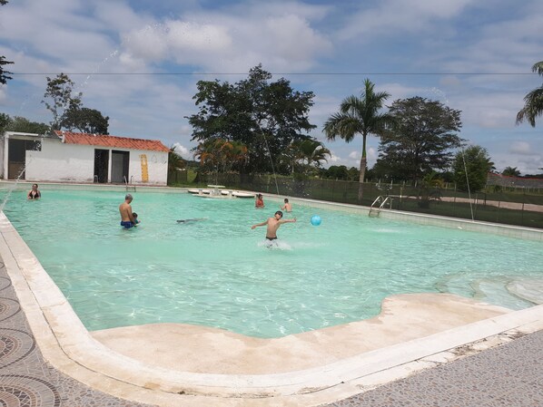 Piscina all'aperto