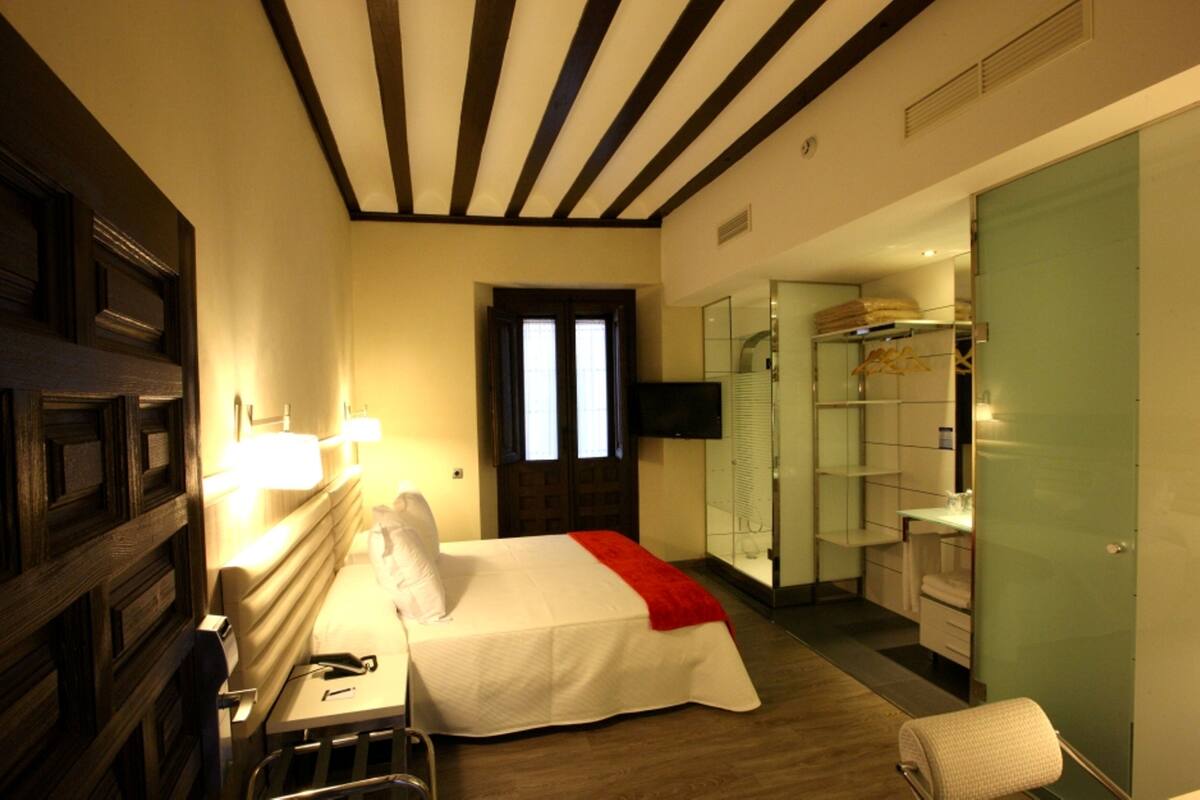 Minibar, in-room safe, soundproofing, free cots/infant beds