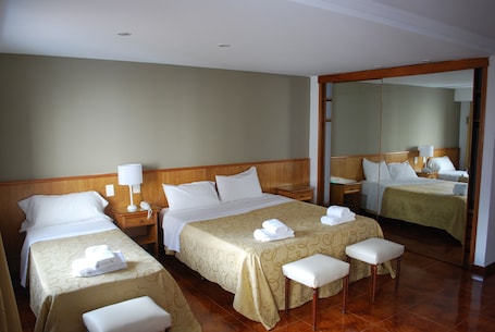 Habitación. Hotel Ortegal