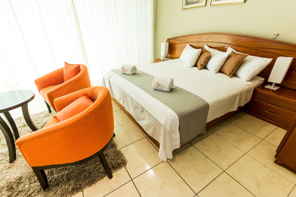 Suite | Minibar, in-room safe, WiFi (free)
