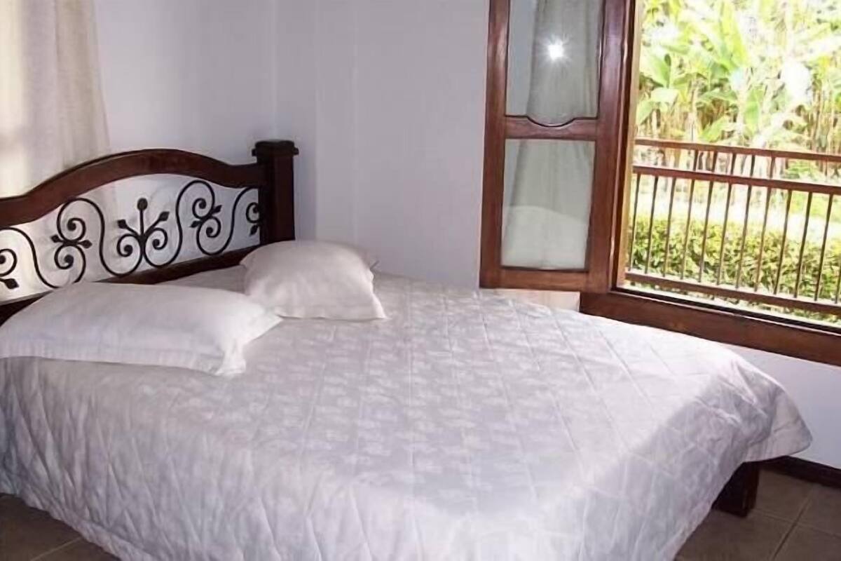 Minibar, caja fuerte, cortinas opacas y cunas gratuitas
