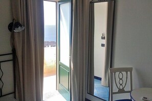 Chambre Économique Double ou avec lits jumeaux