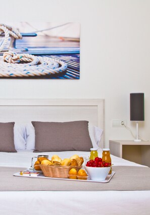 Individually furnished, cribs/infant beds, free WiFi, bed sheets