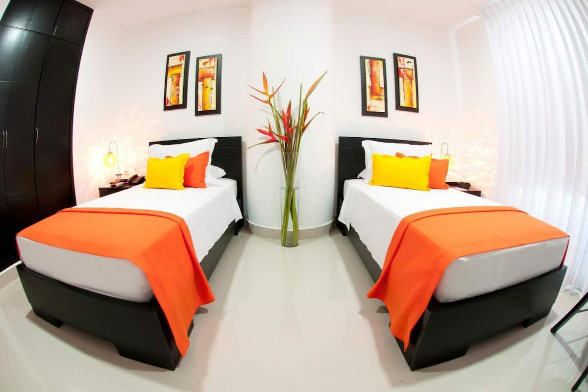1 bedroom, in-room safe, desk, blackout drapes