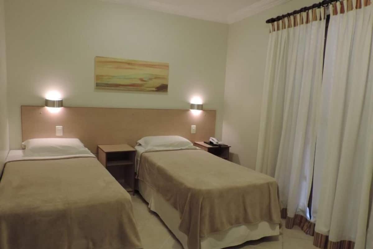 Suite | Premium bedding, minibar, in-room safe, soundproofing