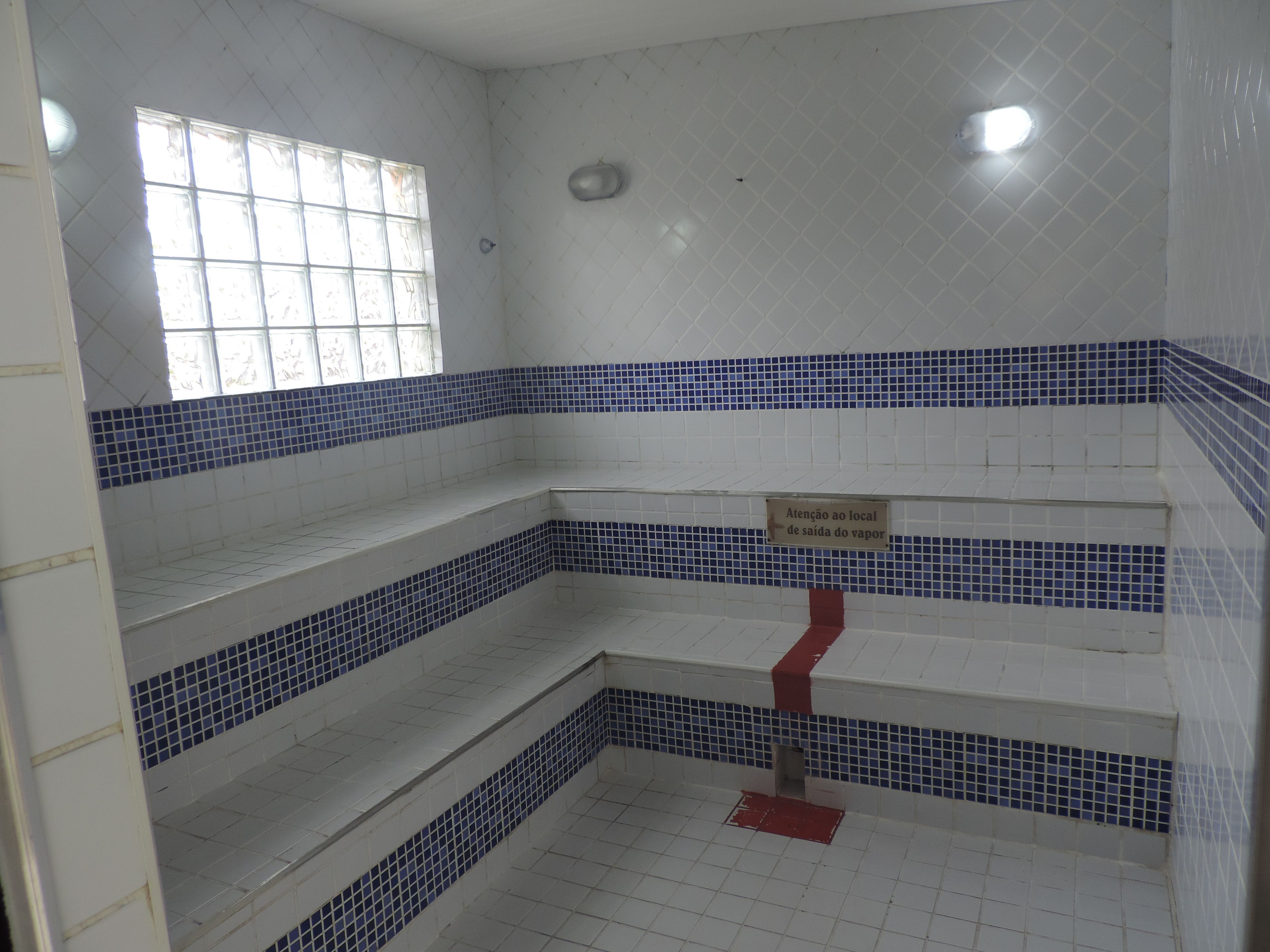 massage/treatment rooms, manicures and pedicures, massages