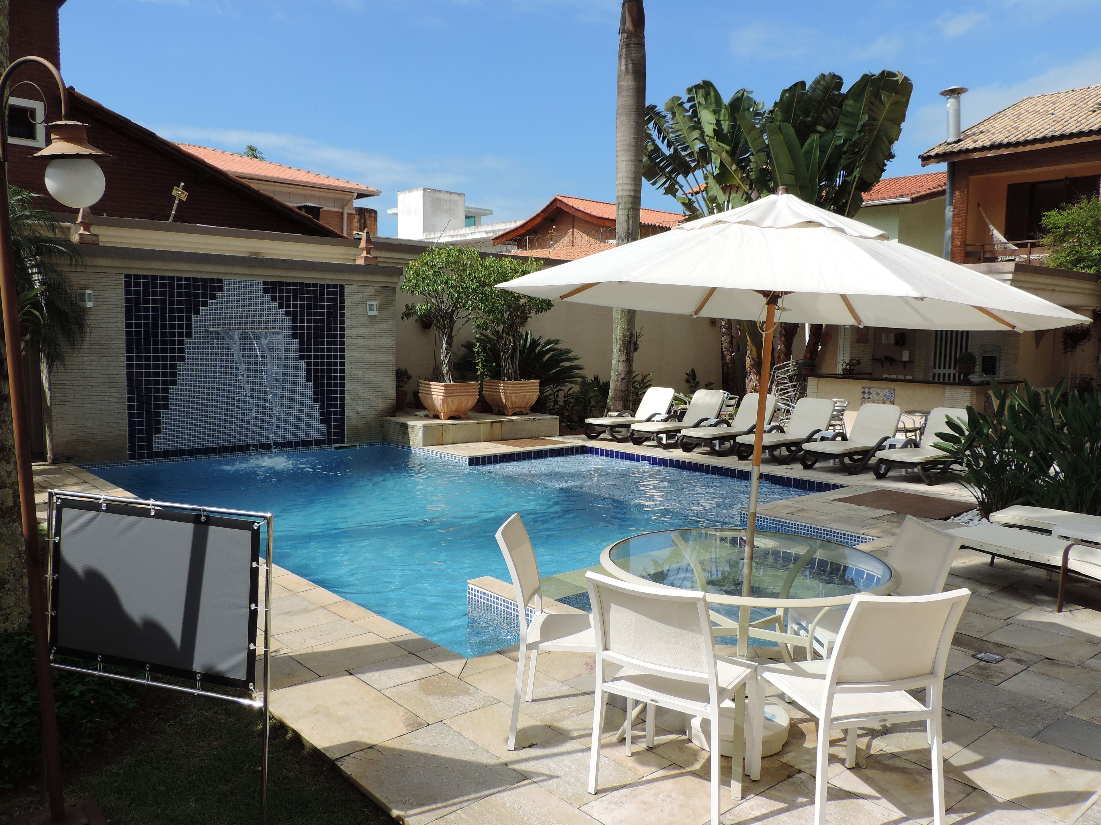 Bar à beira da piscina