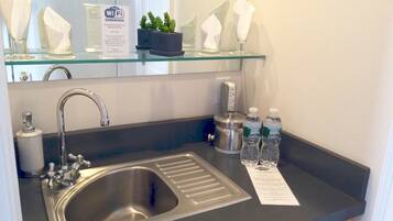 Fridge, coffee/tea maker, eco-friendly cleaning products