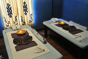 Couples treatment room(s), body treatments, body wraps, body scrubs