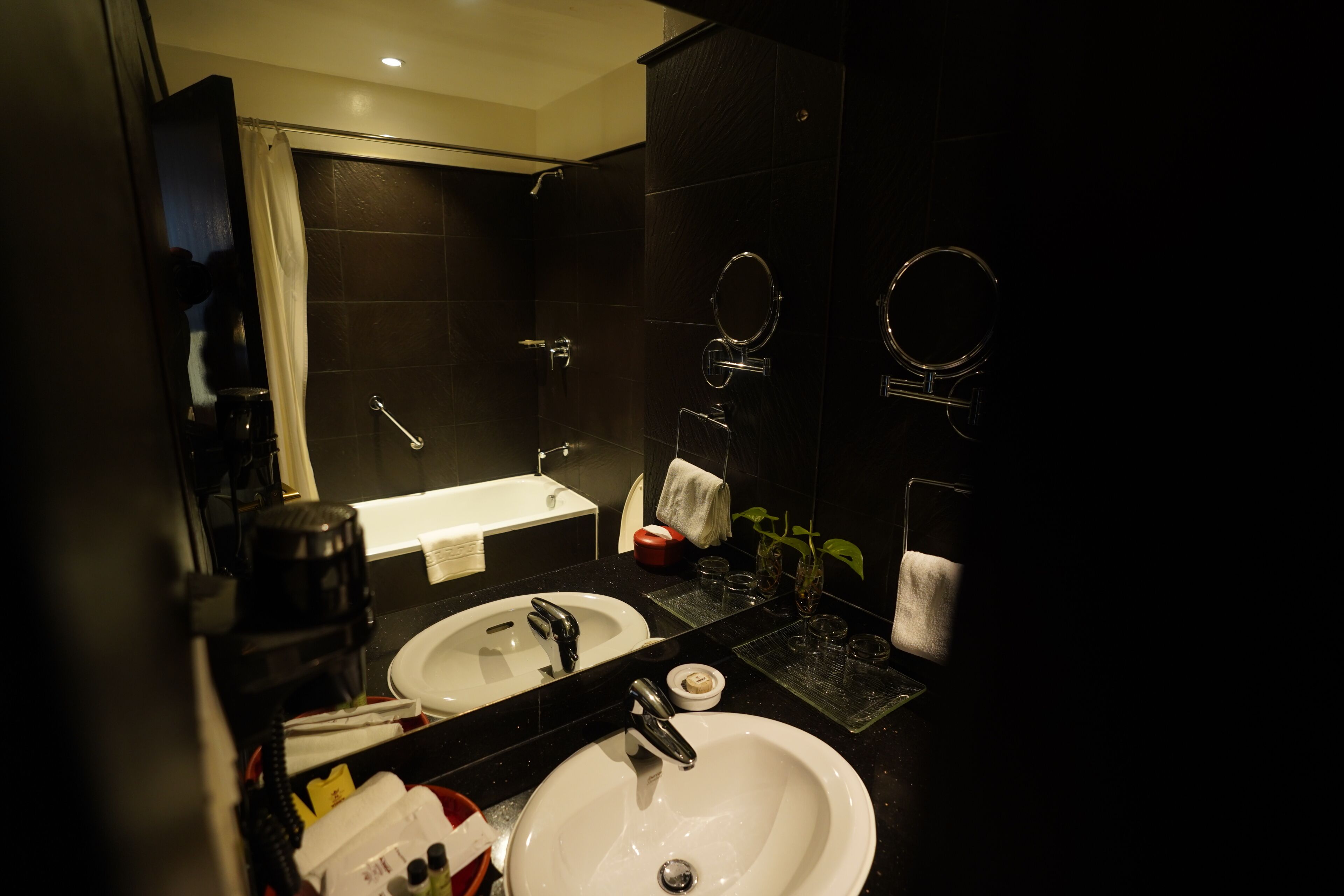 Photo - Hotel Tibet International