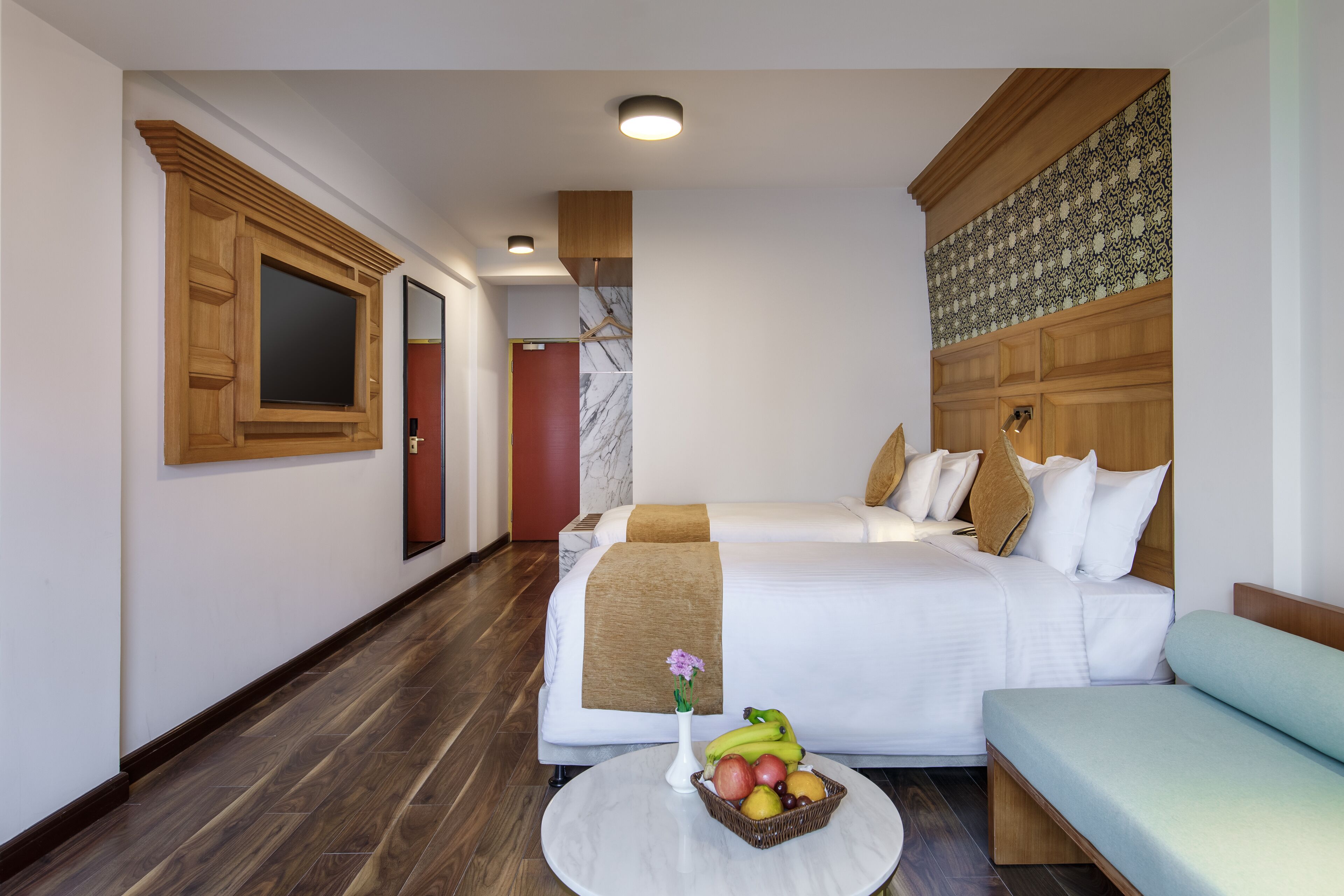 deluxe twin room | in-room safe, desk, soundproofing, iron/ironing board