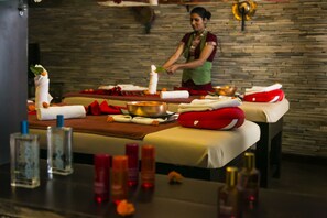 Couples treatment rooms, sauna, body treatments, hydrotherapy