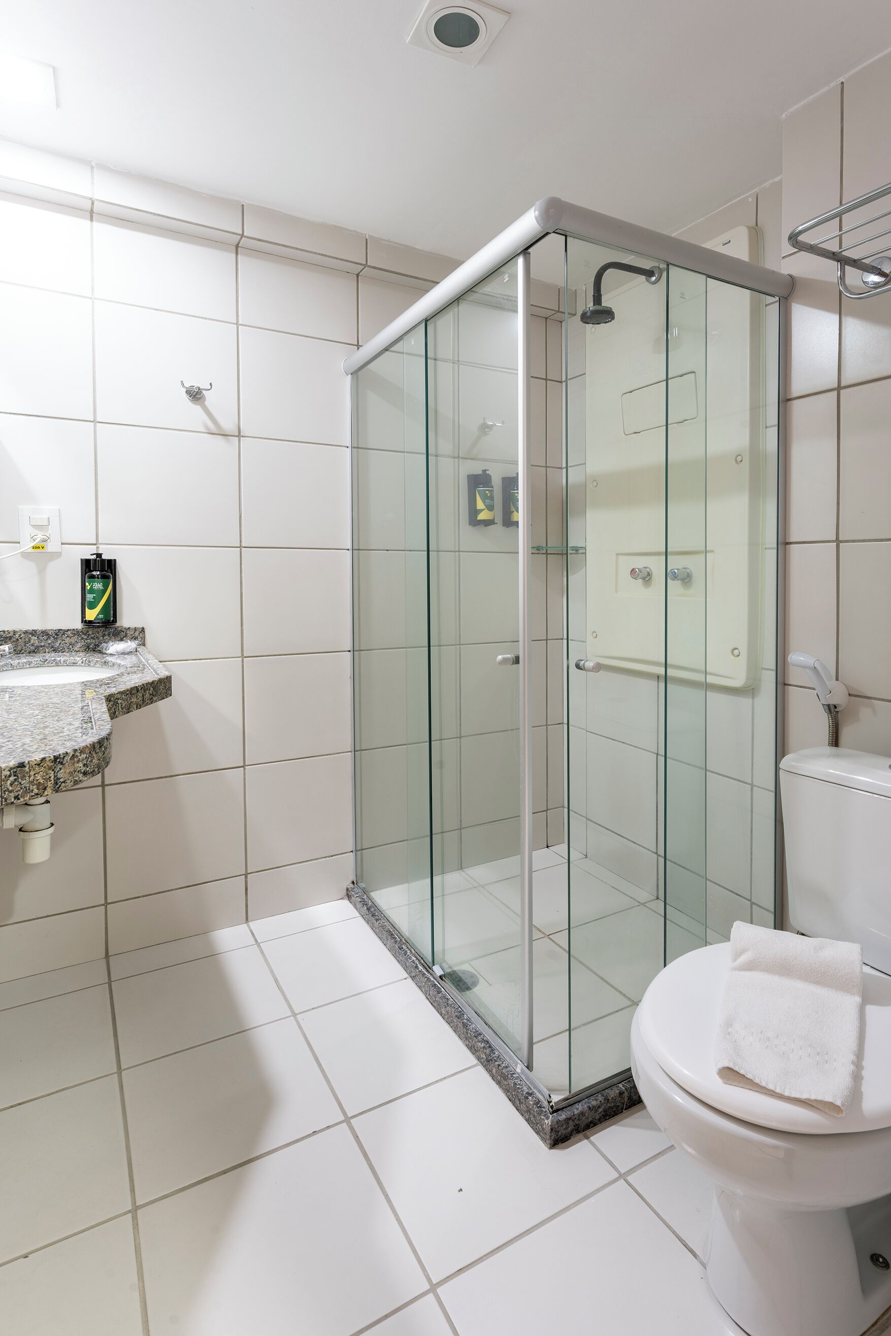 shower, free toiletries, towels, soap