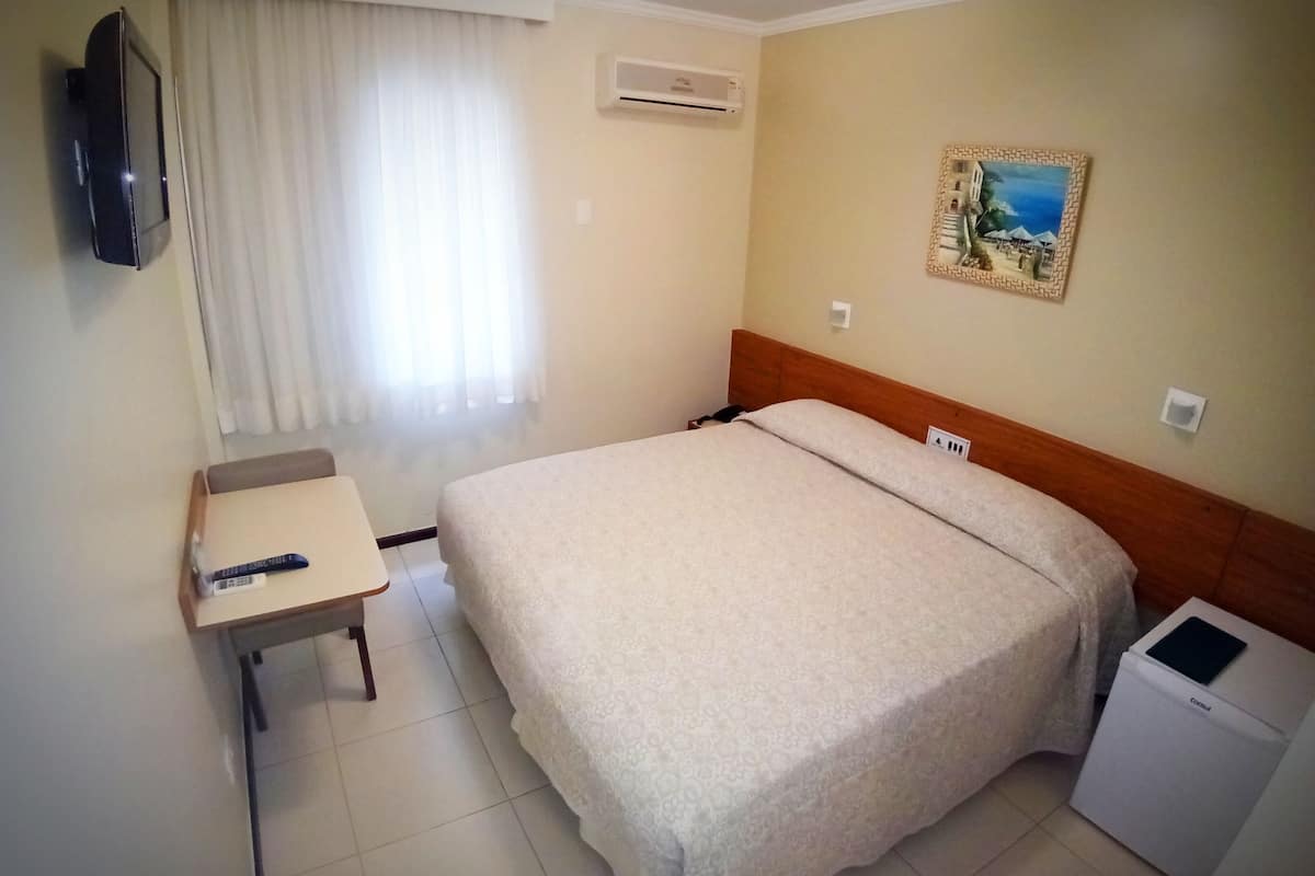 minibar, in-room safe, desk, free wifi