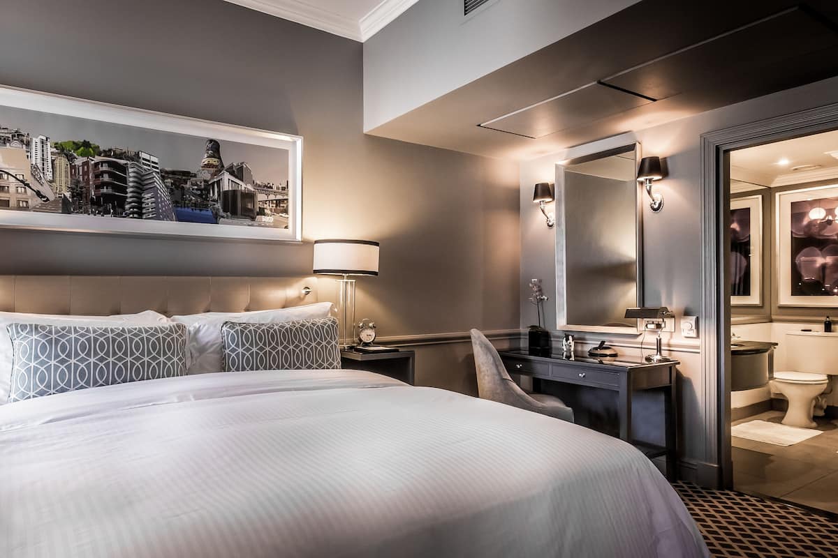 Executive Room