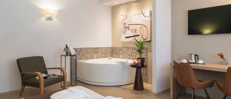 In-room safe, blackout curtains, soundproofing, free WiFi