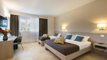 In-room safe, blackout drapes, soundproofing, free WiFi