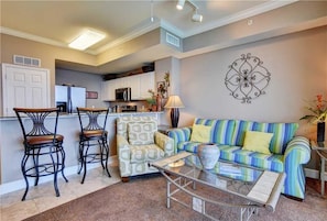 Room, 1 Bedroom, 2 Bathrooms (with Bunk insert) | Living area