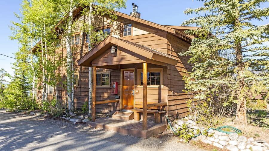 Grand Lake Lodge