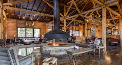 Grand Lake Lodge