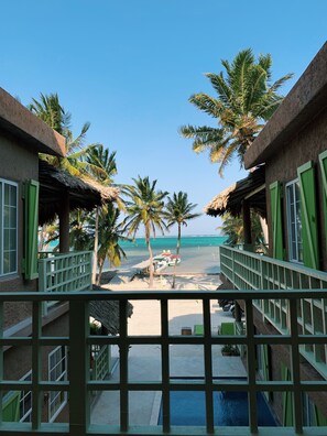 1 Bedroom, 1 King, Ocean Front Coastal Classic #6 | Balcony view