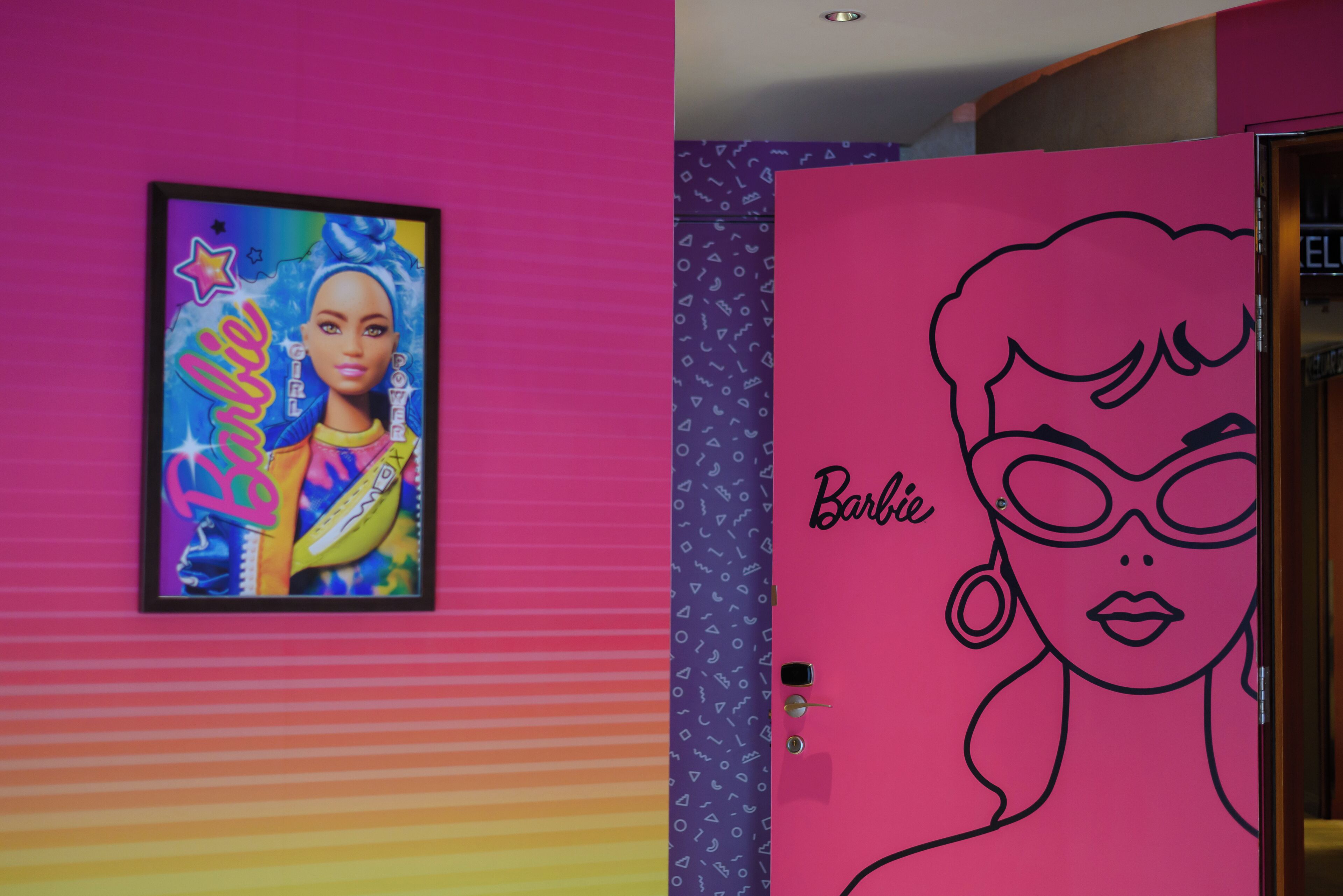 suite (barbie® ) | hypo-allergenic bedding, minibar, in-room safe, desk