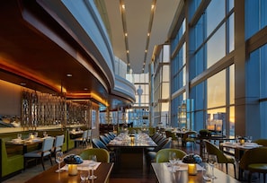 3 restaurants; breakfast, lunch and dinner served  - Grand Hyatt Kuala Lumpur (Kuala Lumpur)