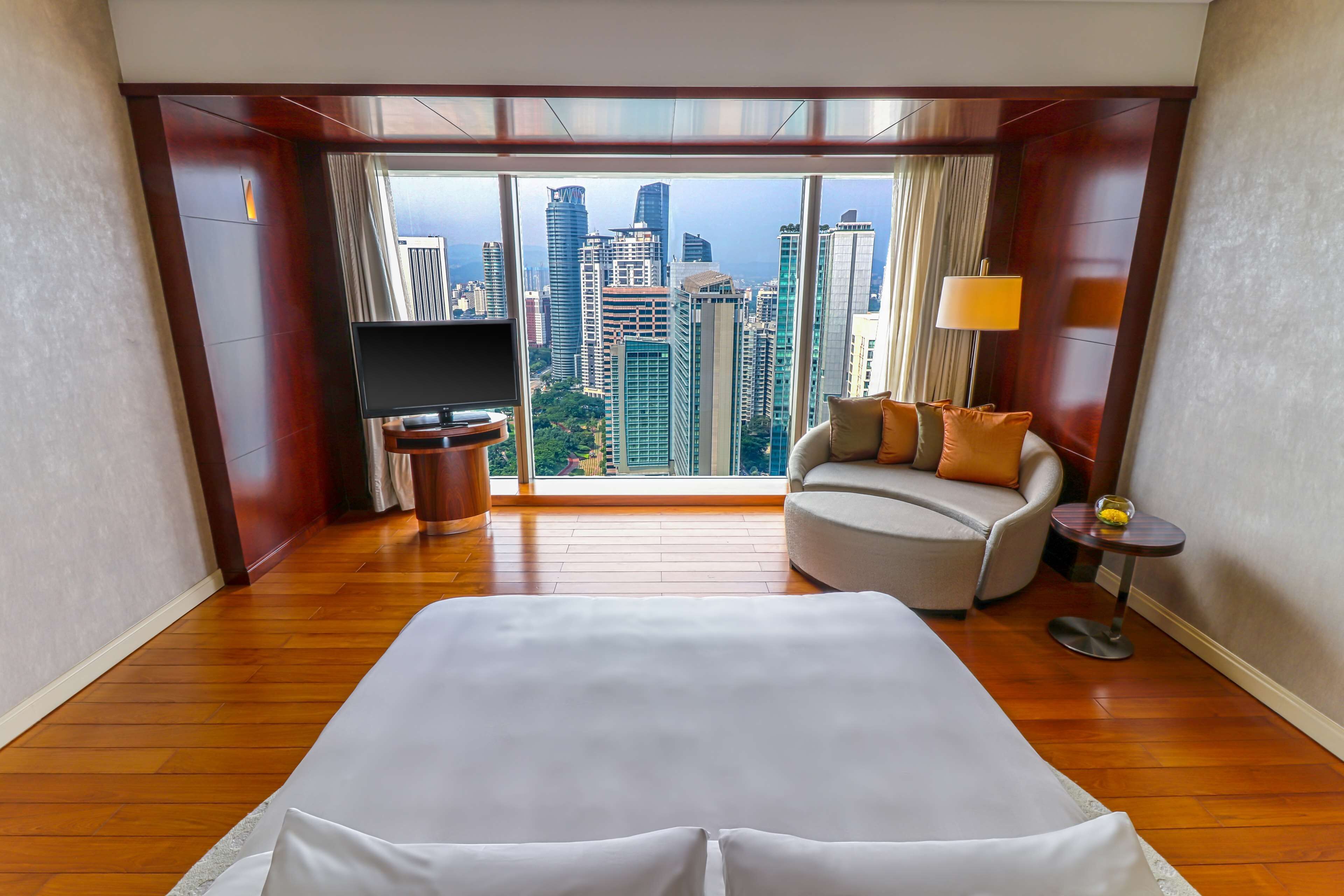 Grand, Executive Suite