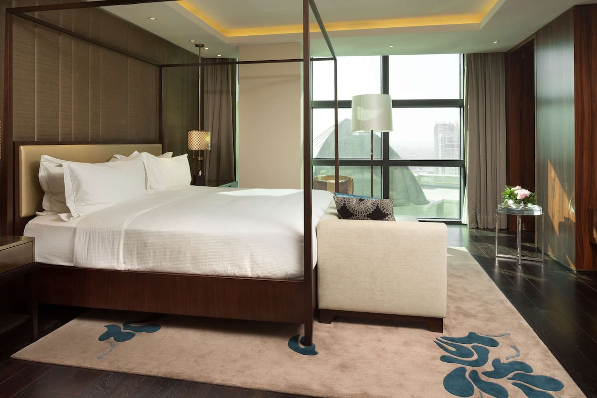 Suite presidencial, 1 cama King size | Minibar, caja de seguridad en la habitación y escritorio