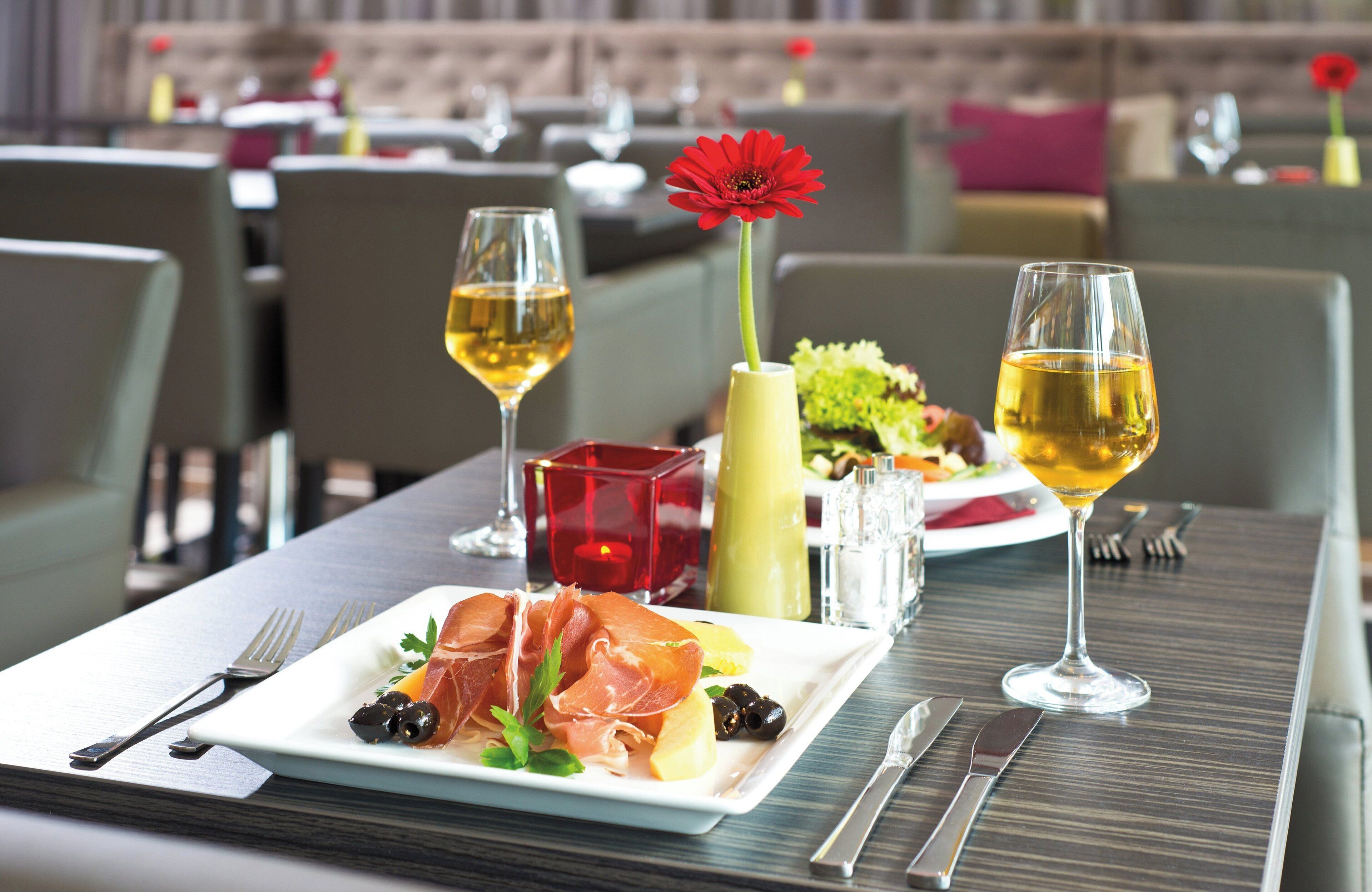 breakfast and dinner served, regional cuisine