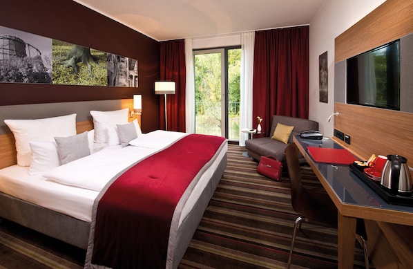 Minibar, in-room safe, desk, soundproofing