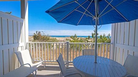 Lower 1 bedroom Ocean View ST | Terrace/patio. Sea Crest Resort