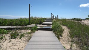 Unclassified image, 4 of 288, button - Sea Crest Resort (Amagansett)