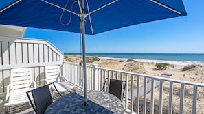 1 Bedroom Oceanfront Ocean View Rapallo | Terrace/patio - Sea Crest Resort (Amagansett)