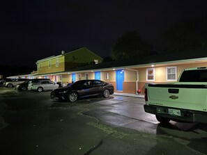 Front of property - Scottish Inns (Wrightstown)