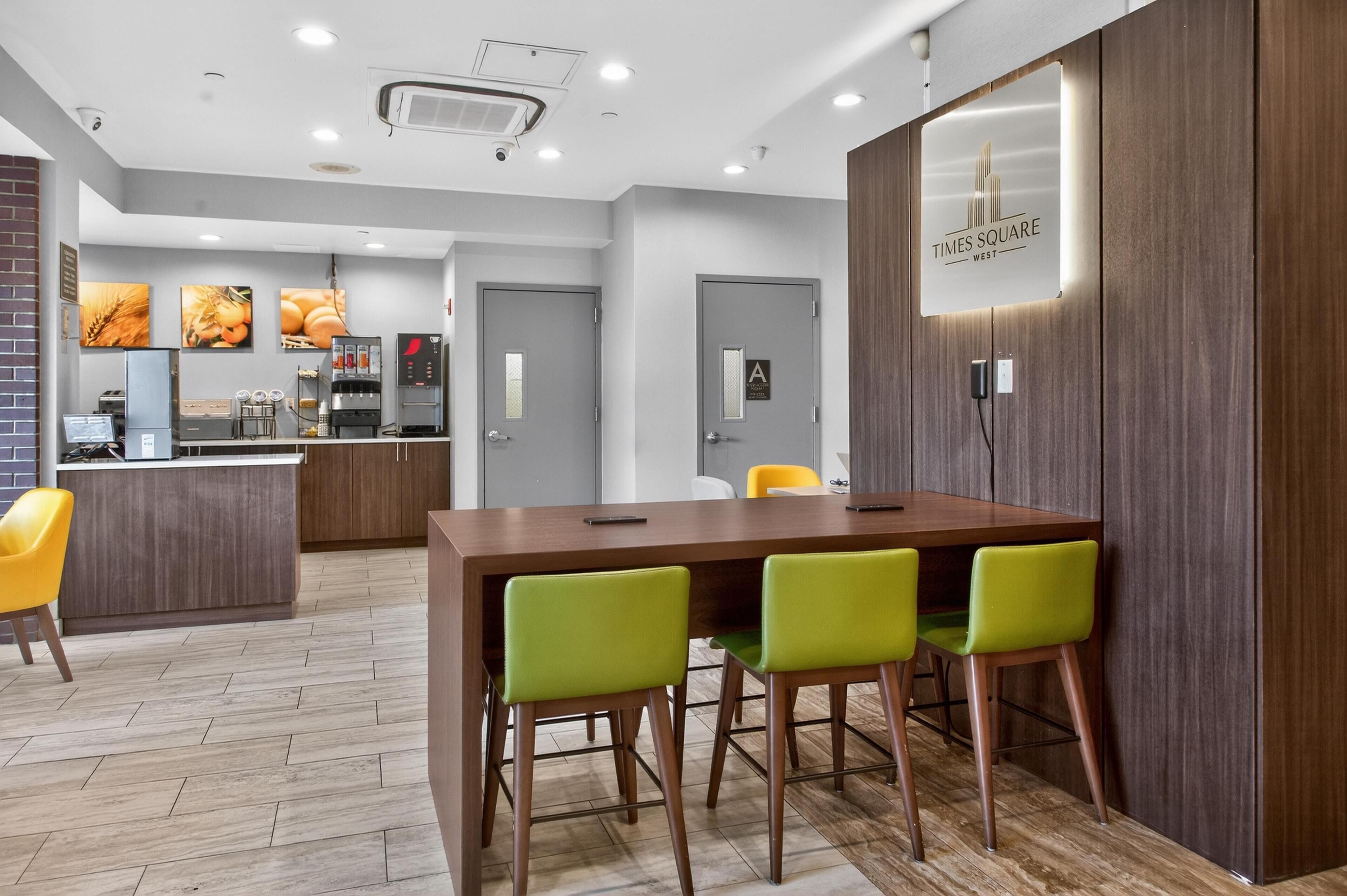 Free daily continental breakfast