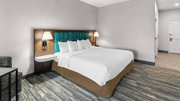 Room, 1 King Bed with Sofa bed, Accessible, Microwave | Desk, blackout drapes, soundproofing, iron/ironing board