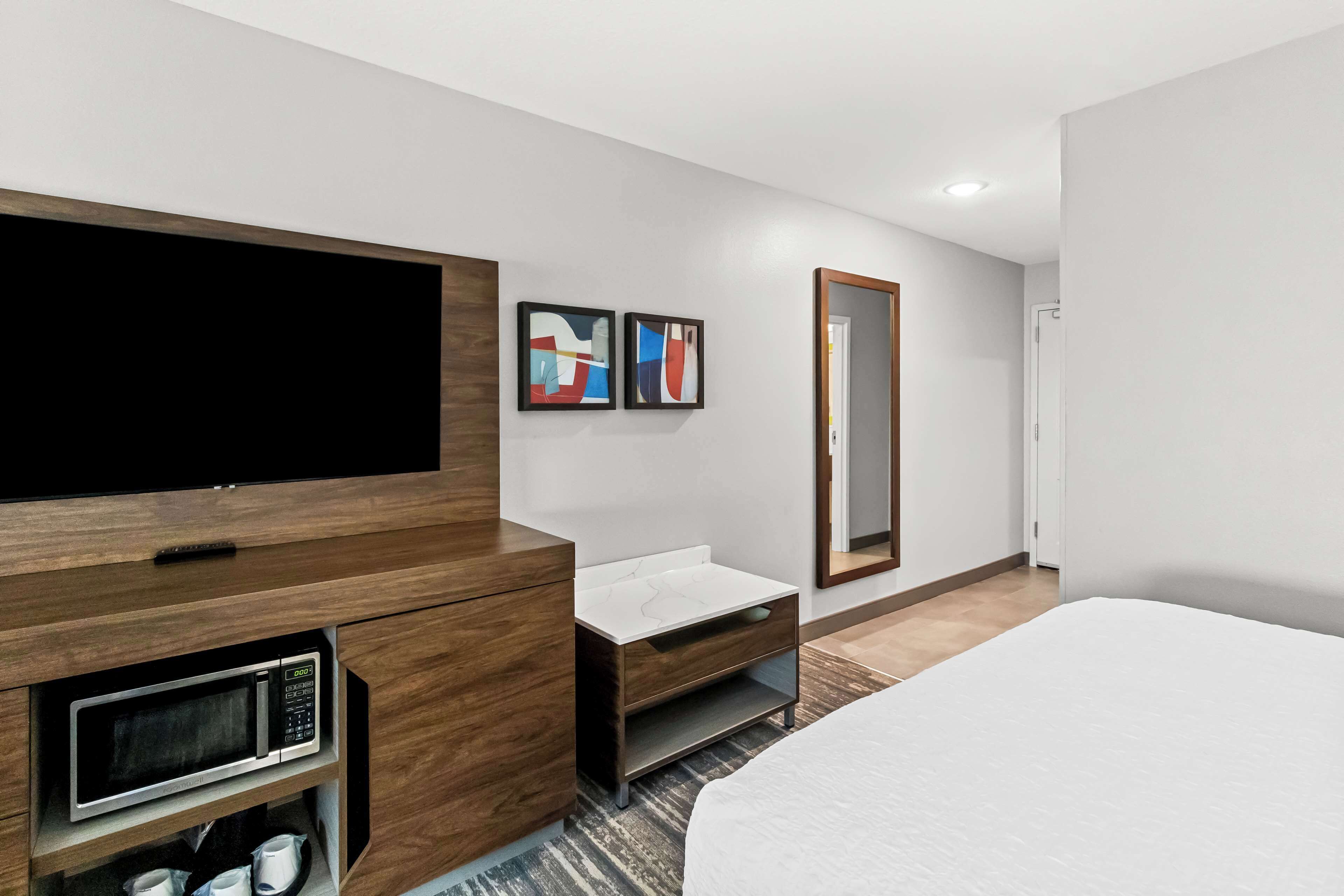 room, 2 queen beds, non smoking | individually decorated, individually furnished, desk, blackout curtains