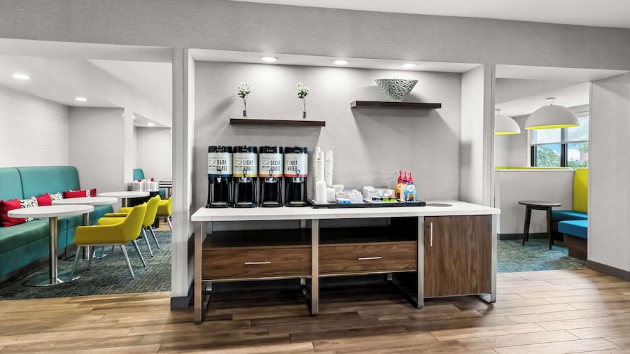 Hampton Inn by Hilton Dayton South