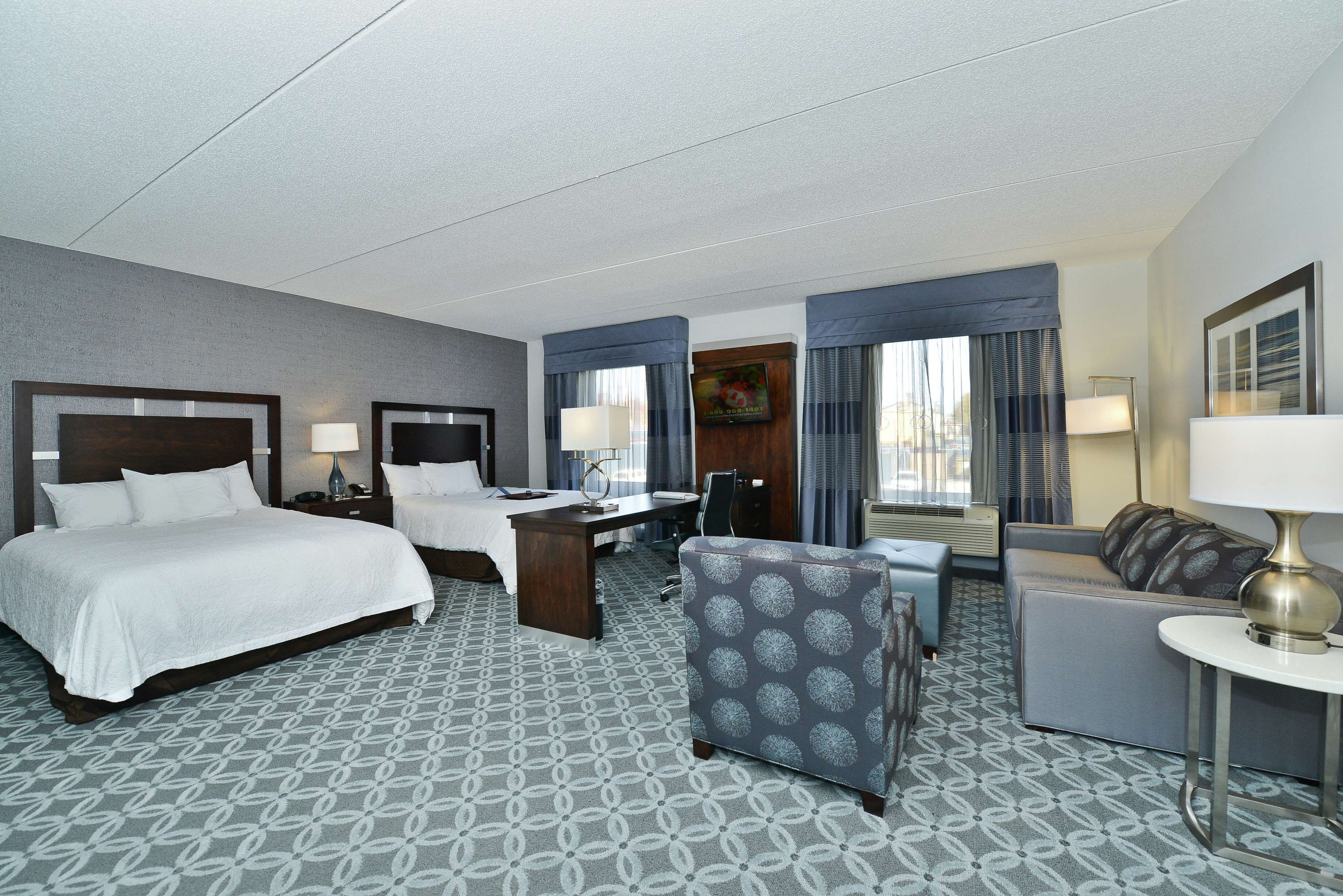 suite, 2 queen beds, non smoking | down duvets, pillow-top beds, in-room safe, laptop workspace