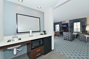 42–tuumainen taulutelevisio, jossa kaapelikanavat