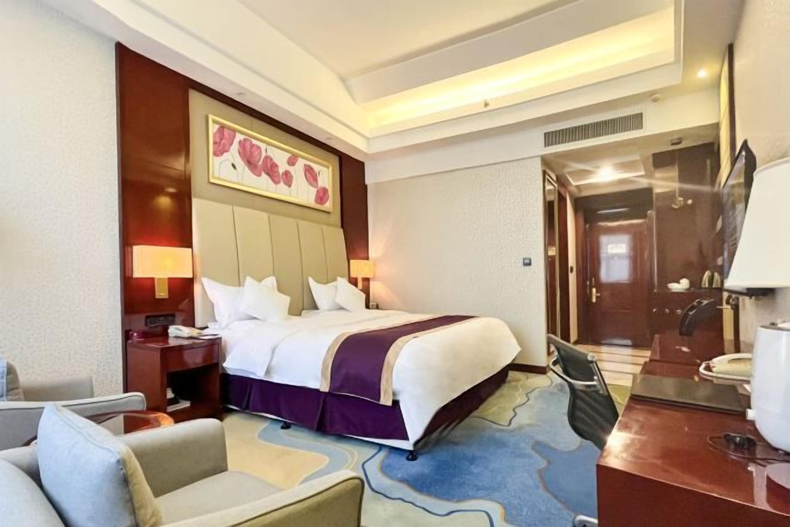 Minibar, coffres-forts dans les chambres, réveils