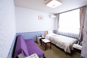 Cribs/infant beds, alarm clocks