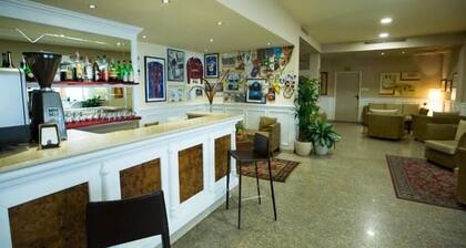 Hotel Vazzana