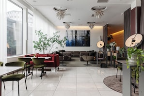 Lobby sitting area - Clarion Hotel Arlanda Airport Terminal (Arlanda)
