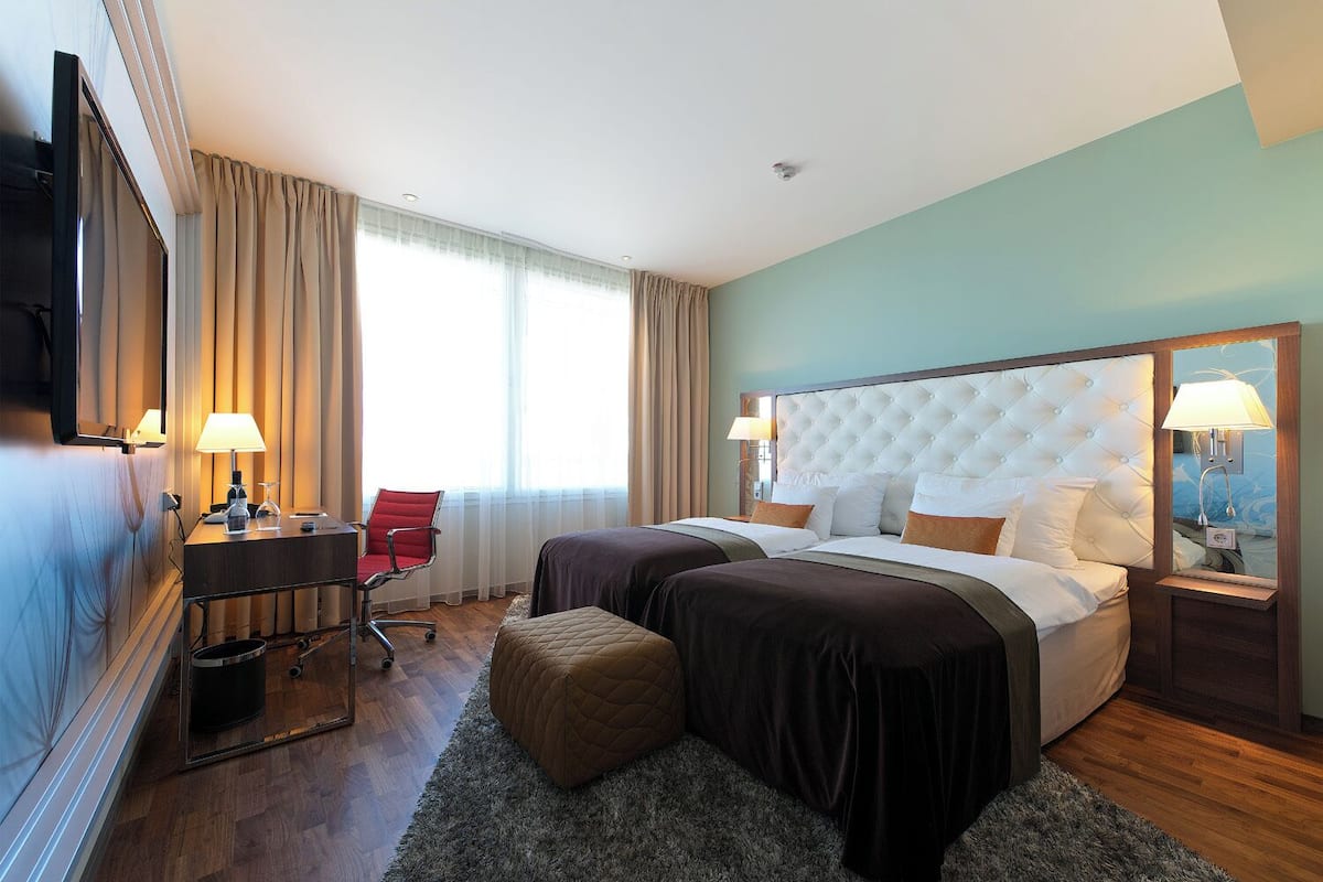 Minibar, in-room safe, desk, soundproofing
