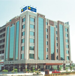 Front of property - Comfort Inn Alstonia (Amritsar)