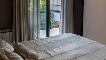 1 dormitorio, ropa de cama de alta calidad, edredones de plumas
