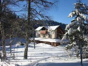 Front of property - L'Auberge de la Croix Perrin (Lans-en-Vercors)
