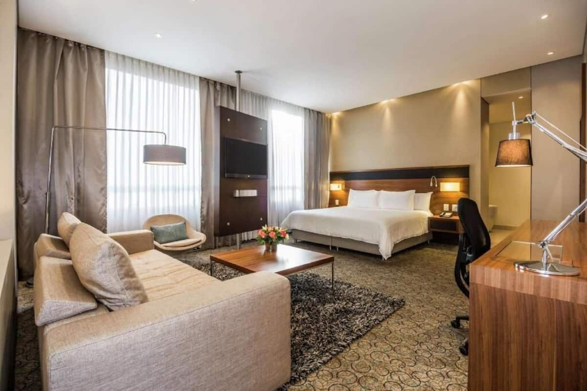 Literie de qualité, minibar, coffre-fort pour ordinateur portable